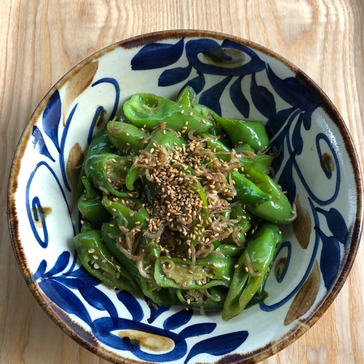 万願寺とうがらしと雑魚のキンピラ